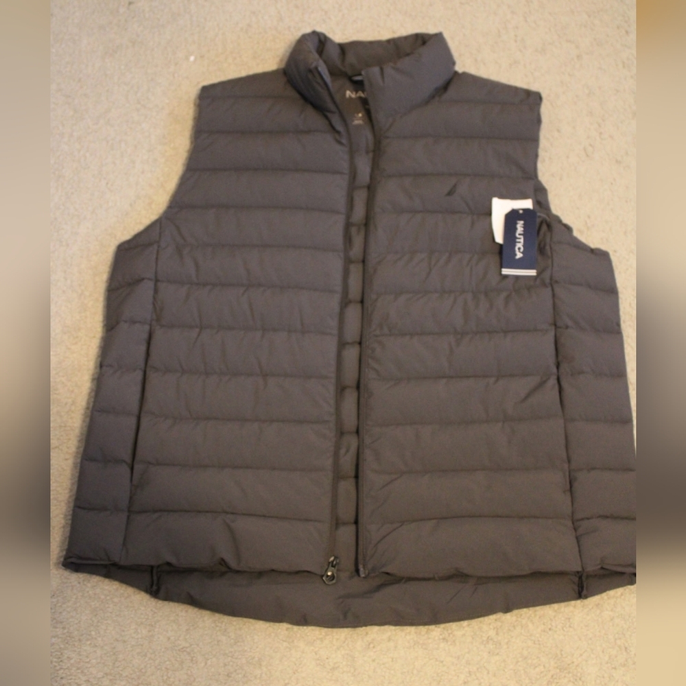 Nautica Men's Charcoal Quilted Vest